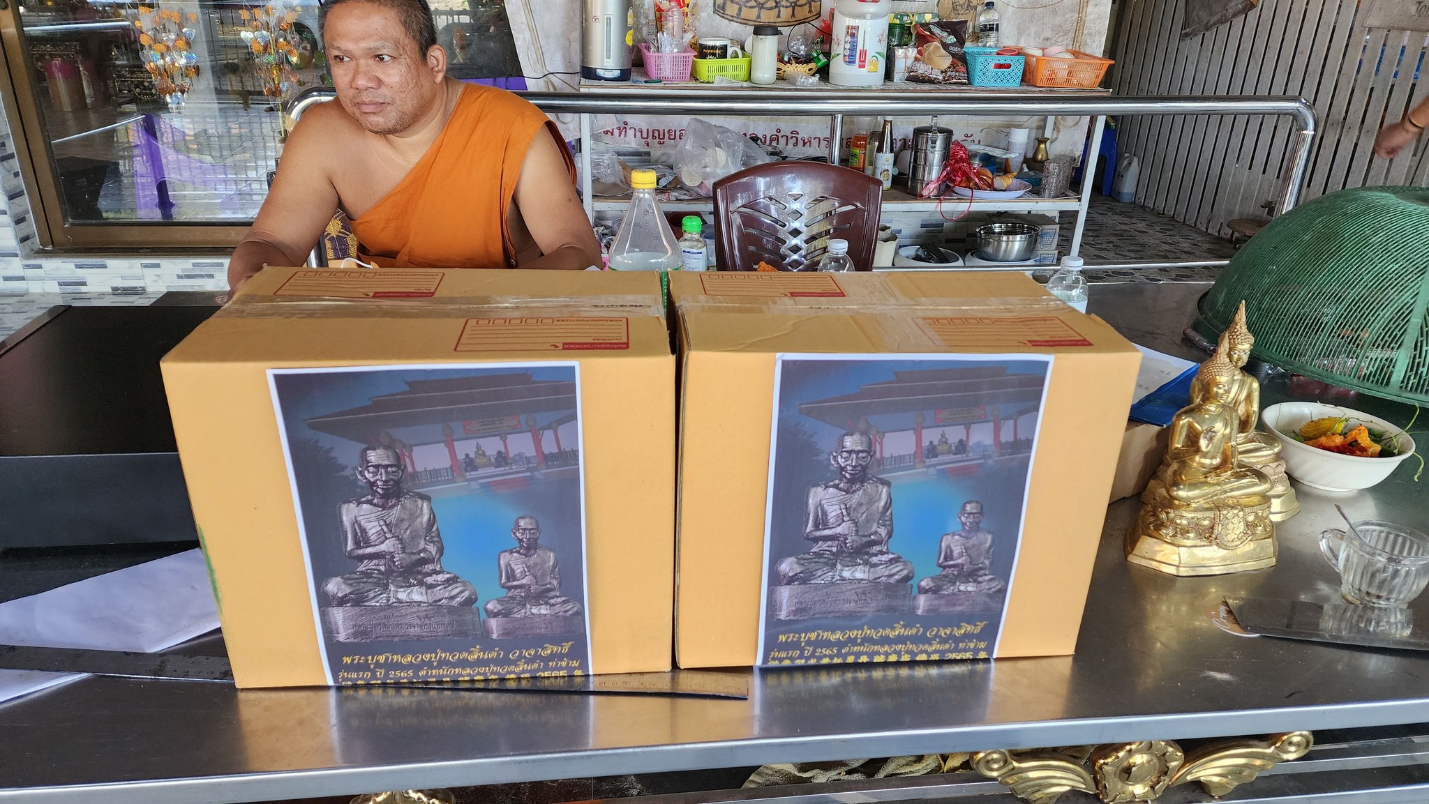 DS033/1.5 พระบูชาหลวงปู่ทวดลิ้นดำ วาจาสิทธิ์ รุ่นแรก ปี 2565 เนื้อไม้งิ้วดำ ตำหนักหลวงปู่ทสดลิ้นดำ ท่าข้าม สงขลา ขนาด 1.5 นิ้ว 黑木供奉型 1 5寸